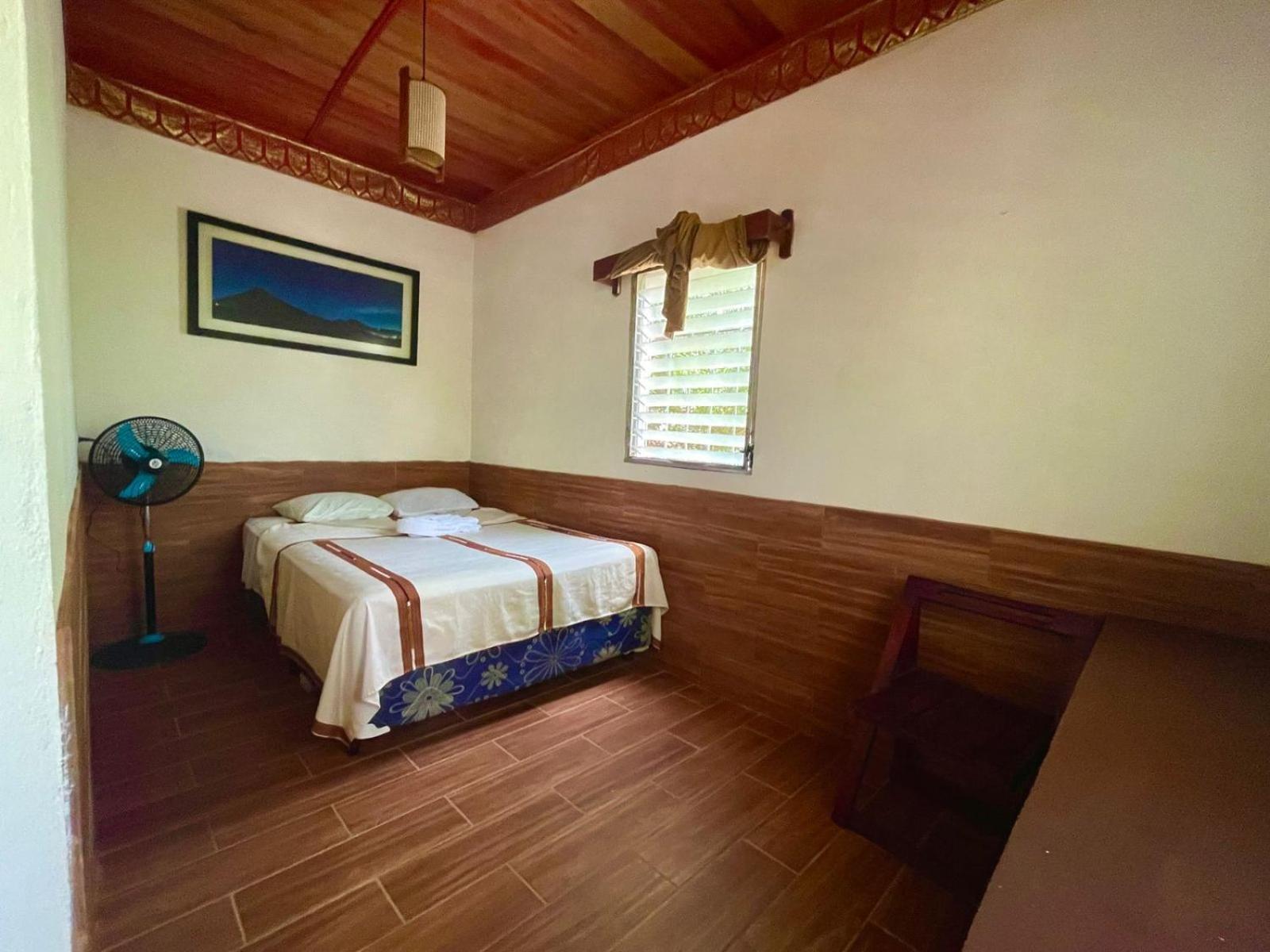 Hotel Mon Ami El Remate Εξωτερικό φωτογραφία